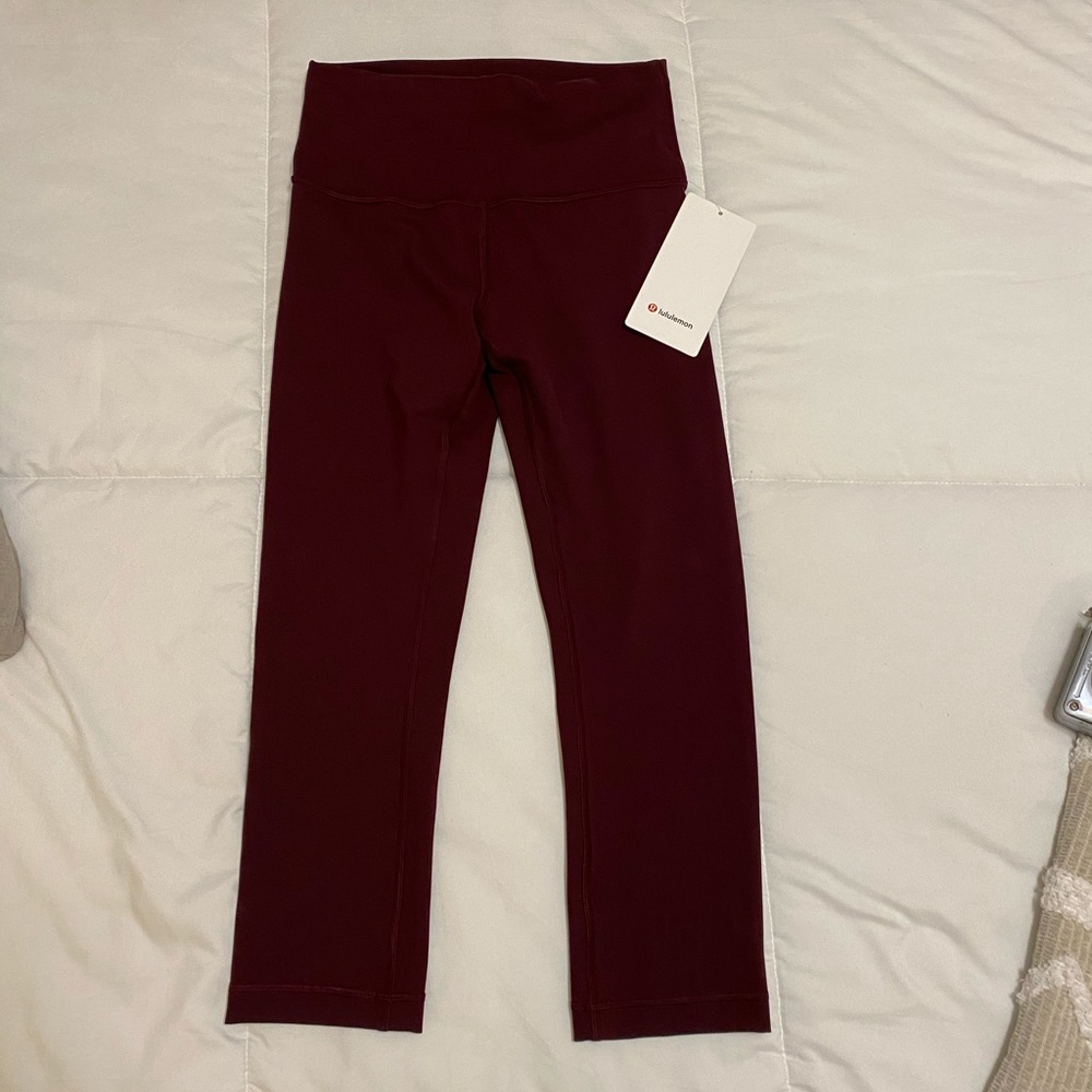 NWT- Lululemon wunder under HR 21” crop
